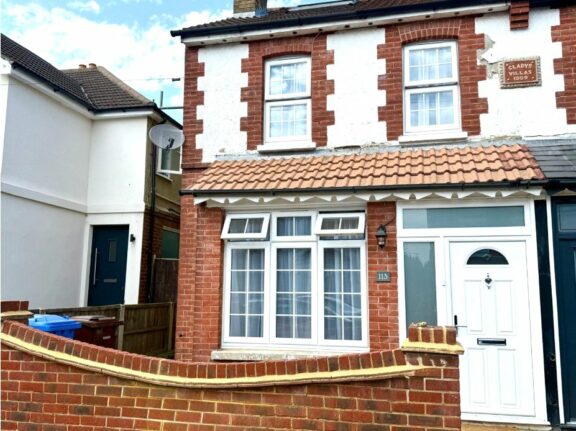 Holly Road Image