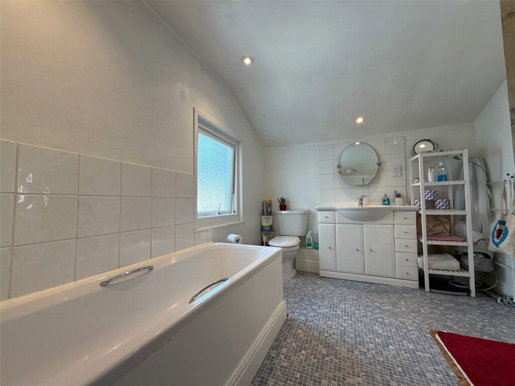 Property Image_11