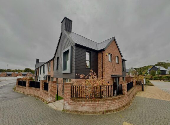 Mindenhurst Road Image