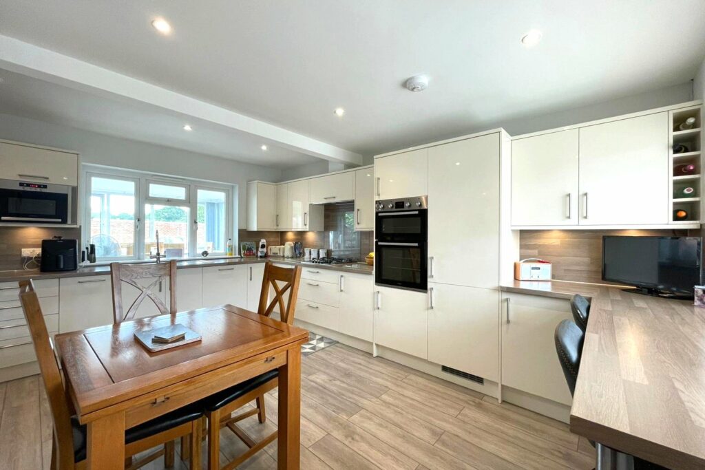 Property Image_11