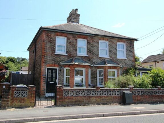 Nellers Cottages Image