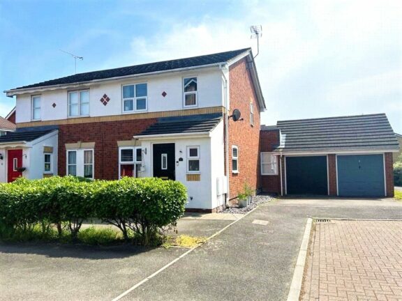 Derry Close Image
