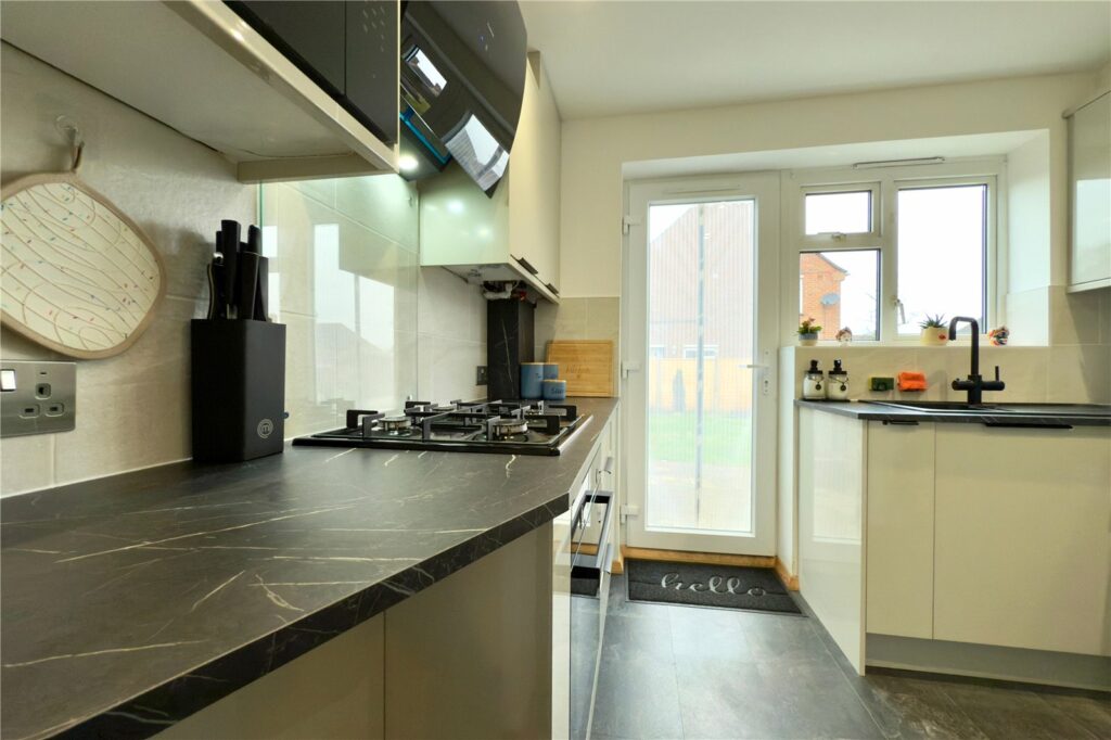 Property Image_11
