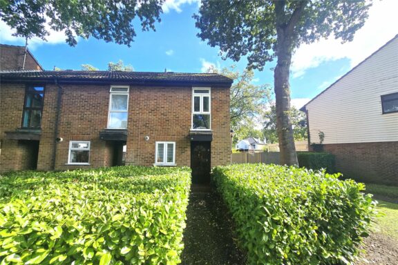 Alder Close Image
