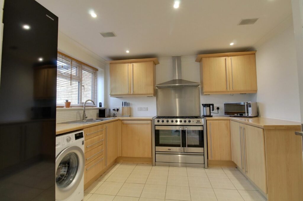 Property Image_11