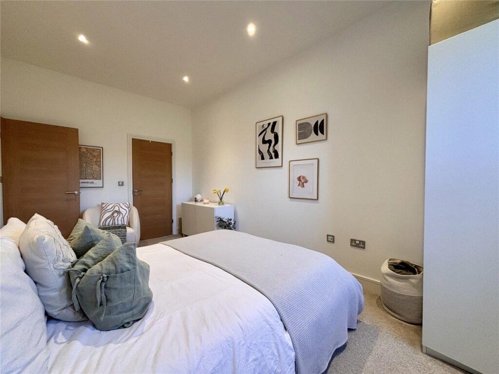 Property Image_11