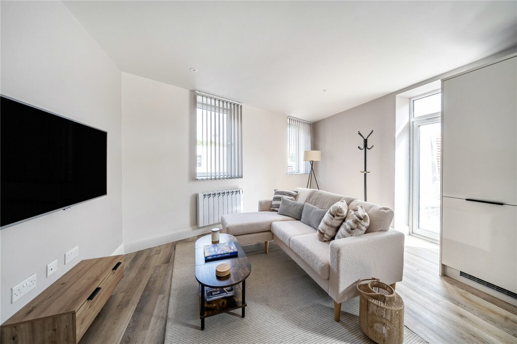 Property Image_11