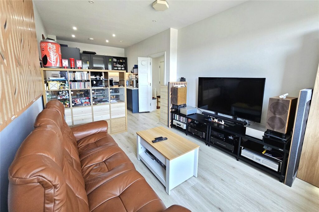 Property Image_11