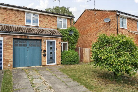 Appletree Way Image