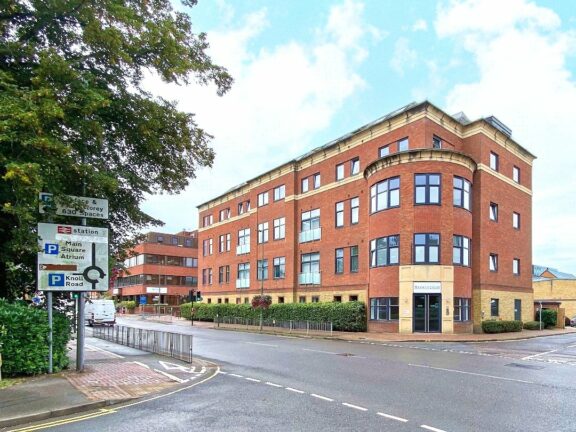 Knoll Road Image