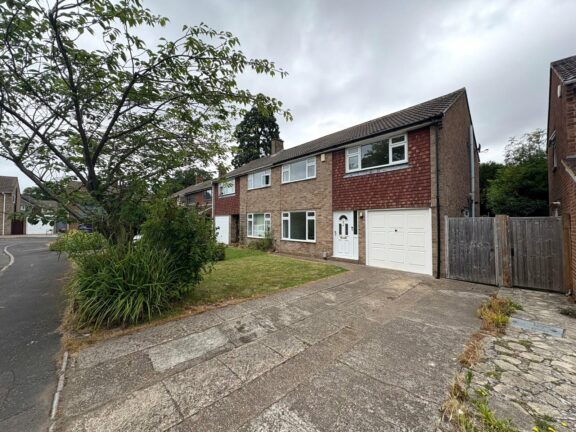Kenmore Close Image