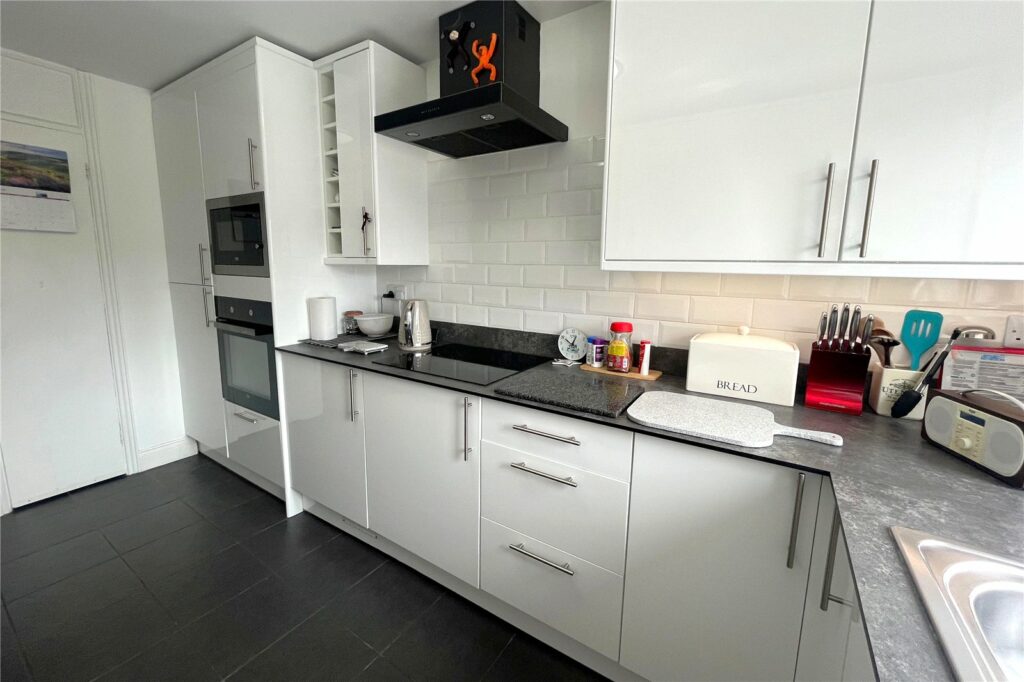 Property Image_11