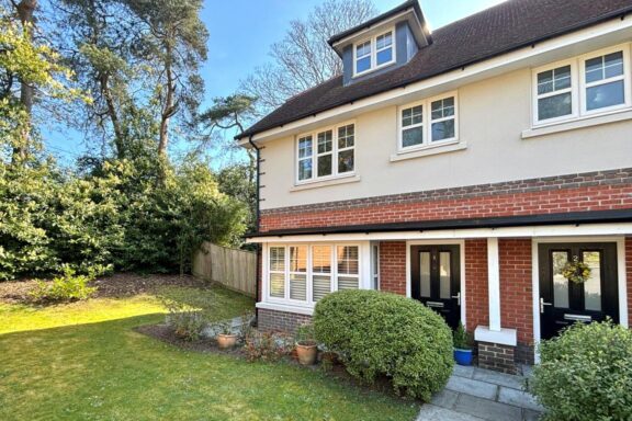 Nettlecombe Close Image