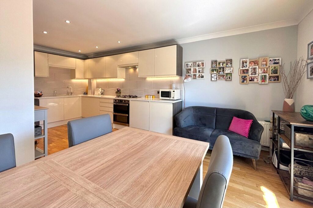 Property Image_11