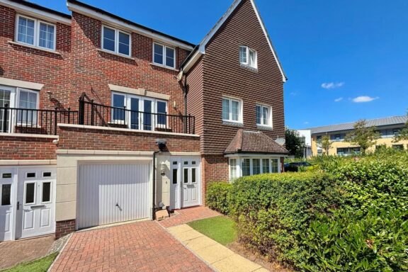 Allington Close Image