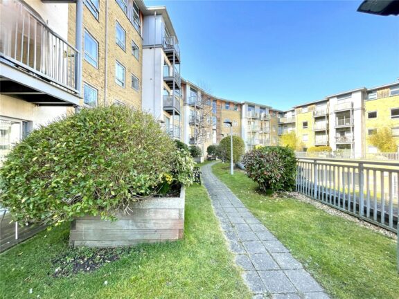 Coombe Way Image