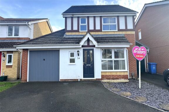 Richmond Close Image