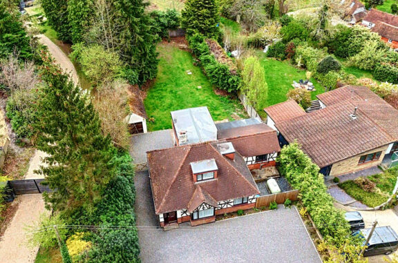Beacon Hill Road Image