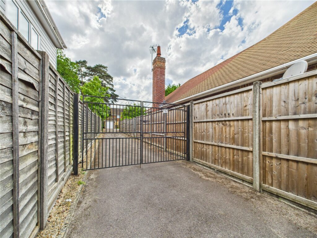 Property Image_11