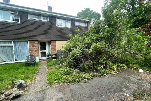 Grayswood Drive Image