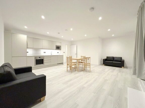 Farnborough Road Image