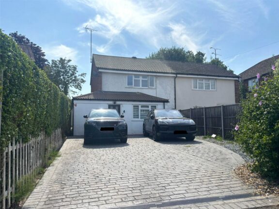 Cove Road Image