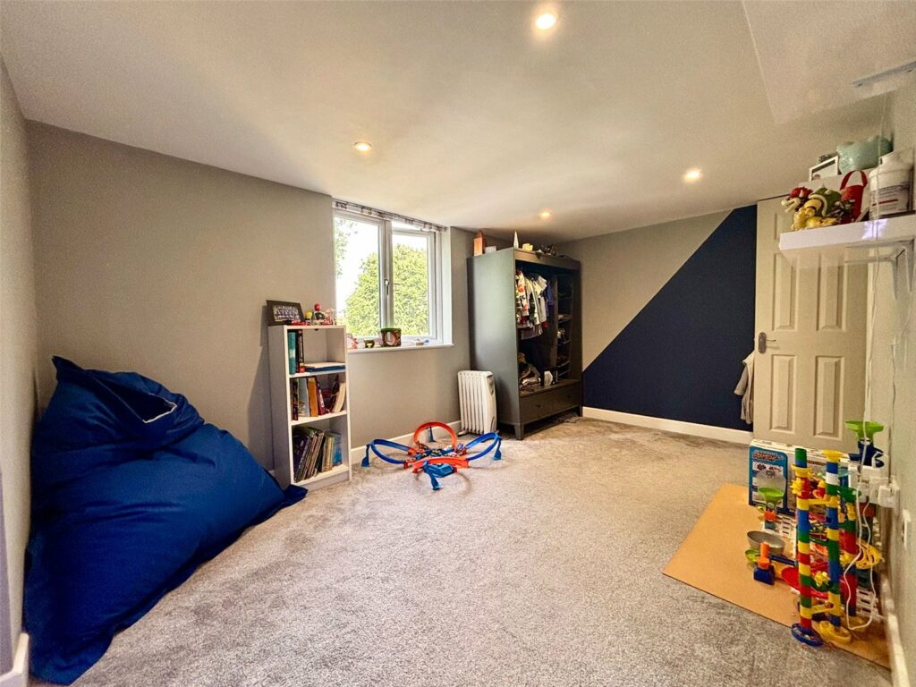 Property Image_12