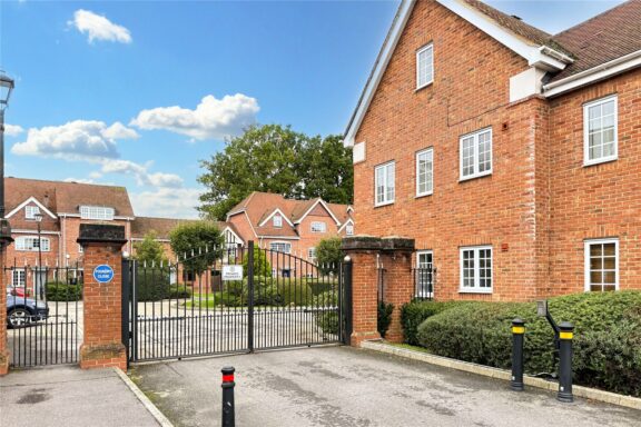 Foundry Close Image