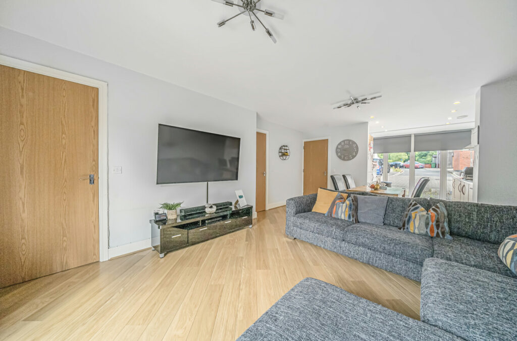 Property Image_11