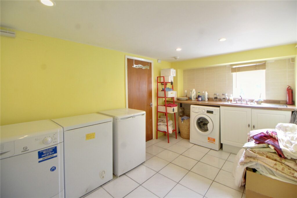 Property Image_11