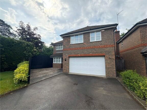 Dundaff Close Image