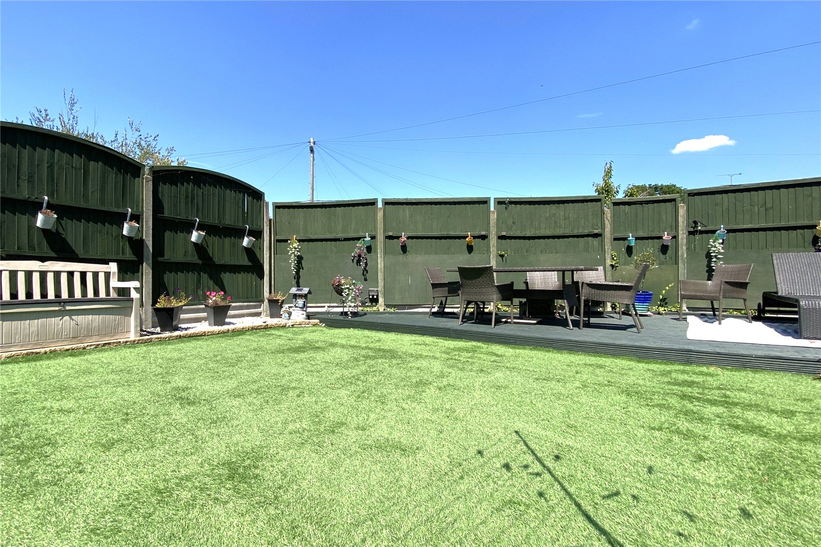 HUB223347_04.jpg