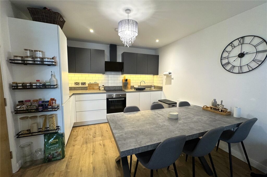 Property Image_11