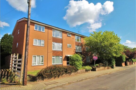 Cargate Grove Image