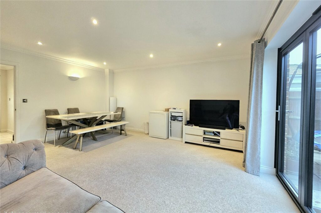 Property Image_9