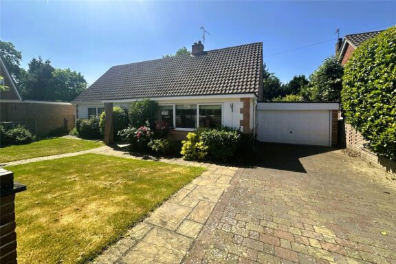 Moreton Close Image
