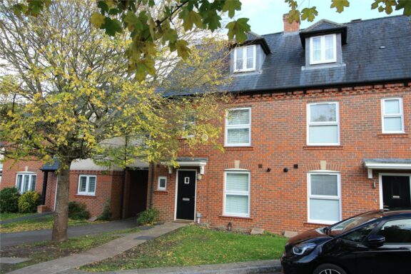 Farriers Close Image