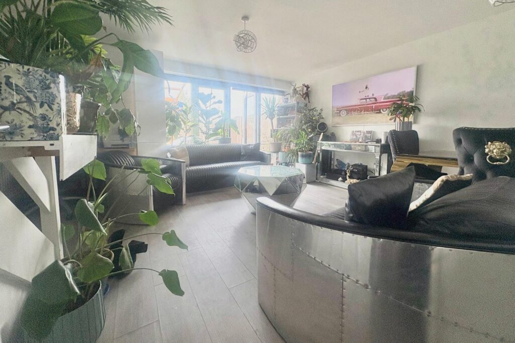 Property Image_11