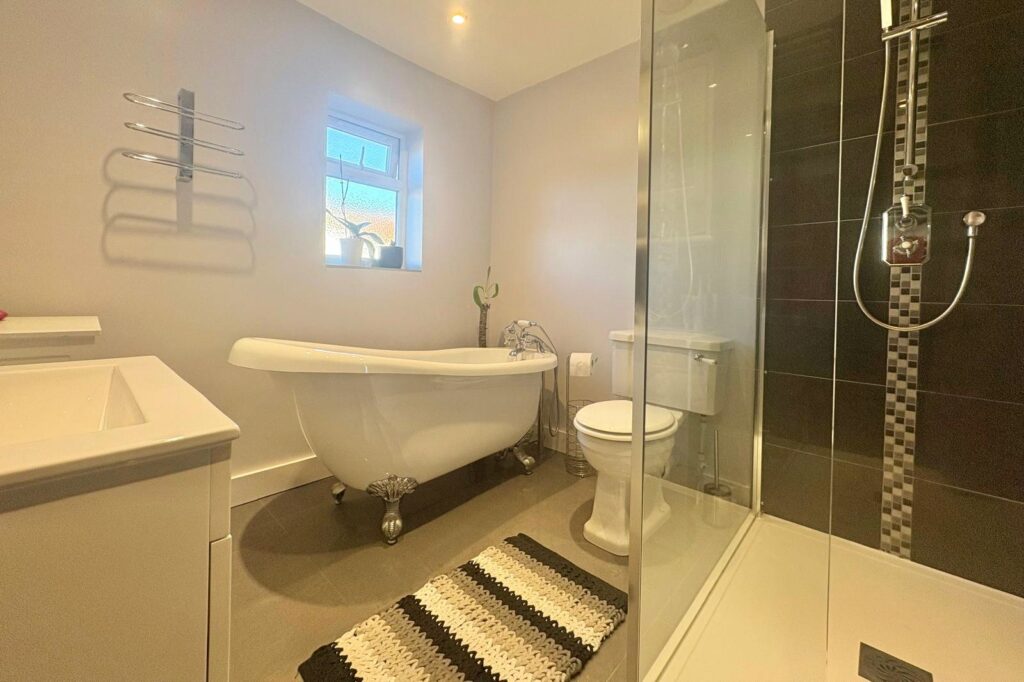 Property Image_4