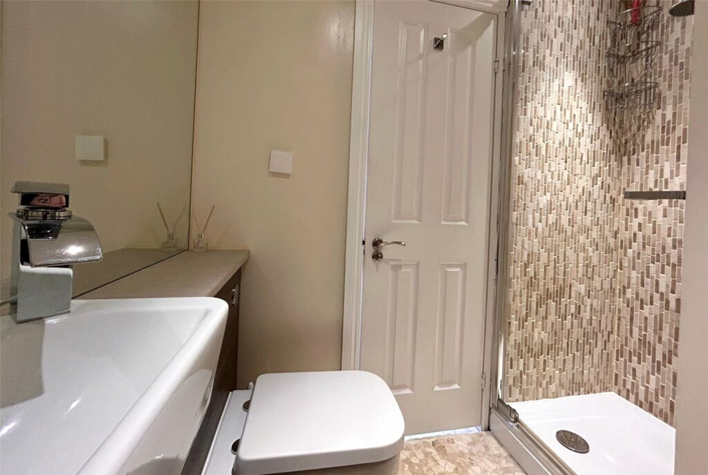 Property Image_11