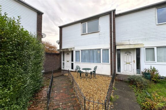 Carmarthen Close Image