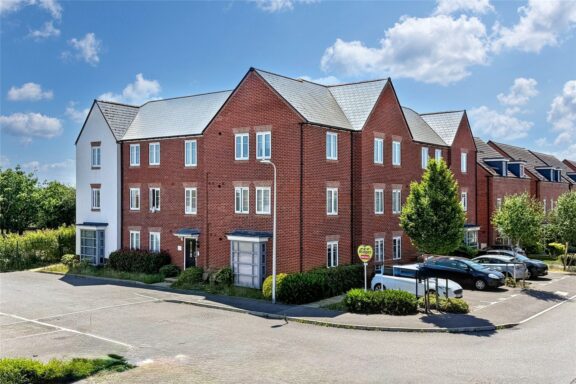 Ifould Crescent Image