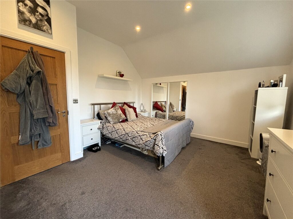 Property Image_11