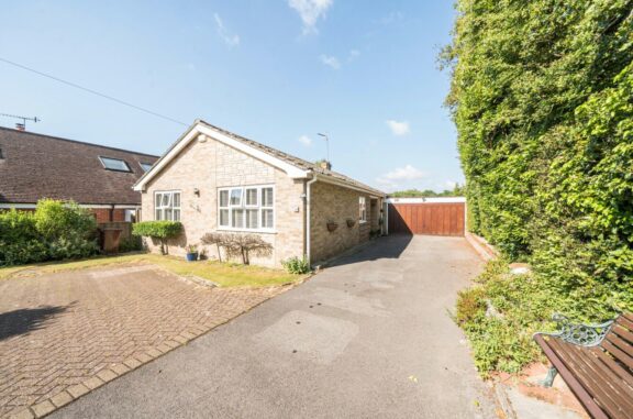 Ayling Lane Image