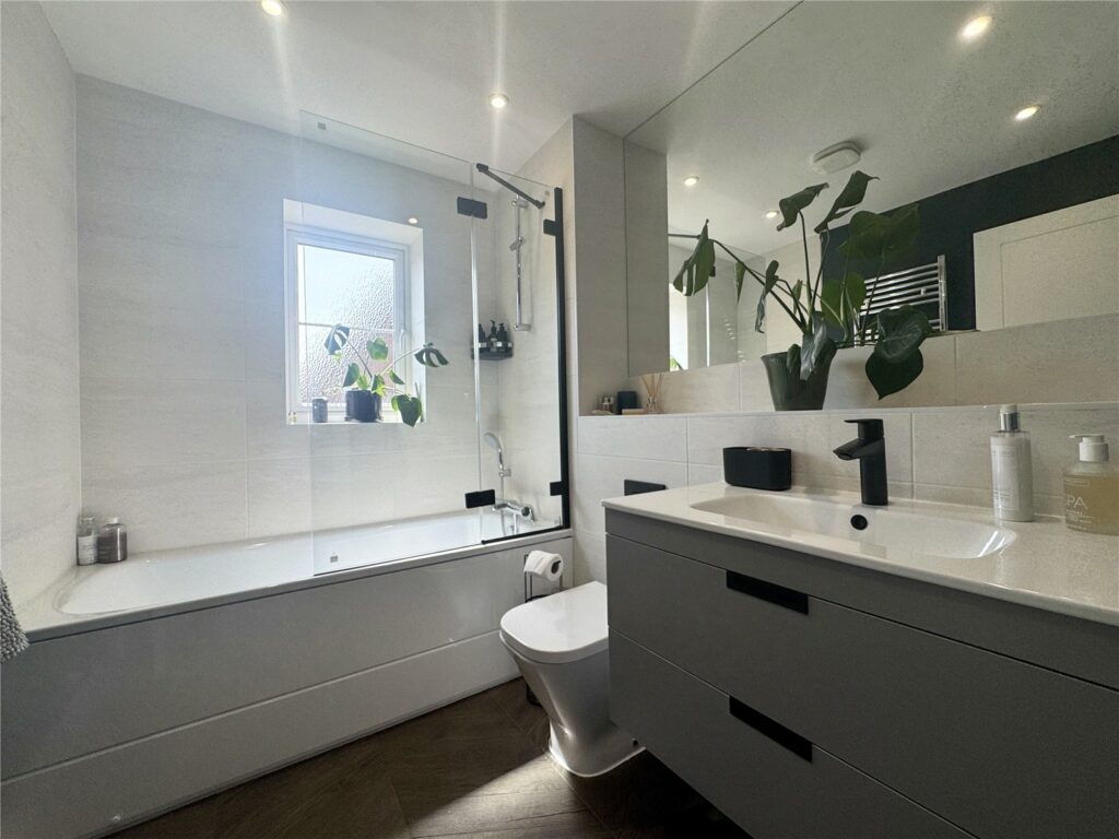 Property Image_11