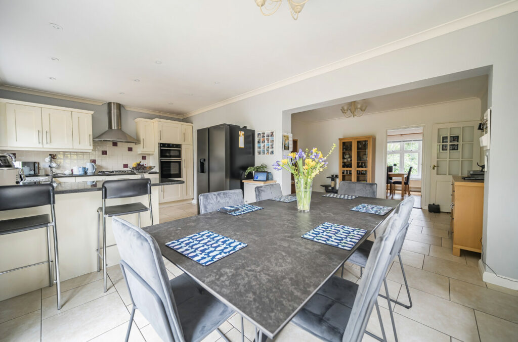 Property Image_11