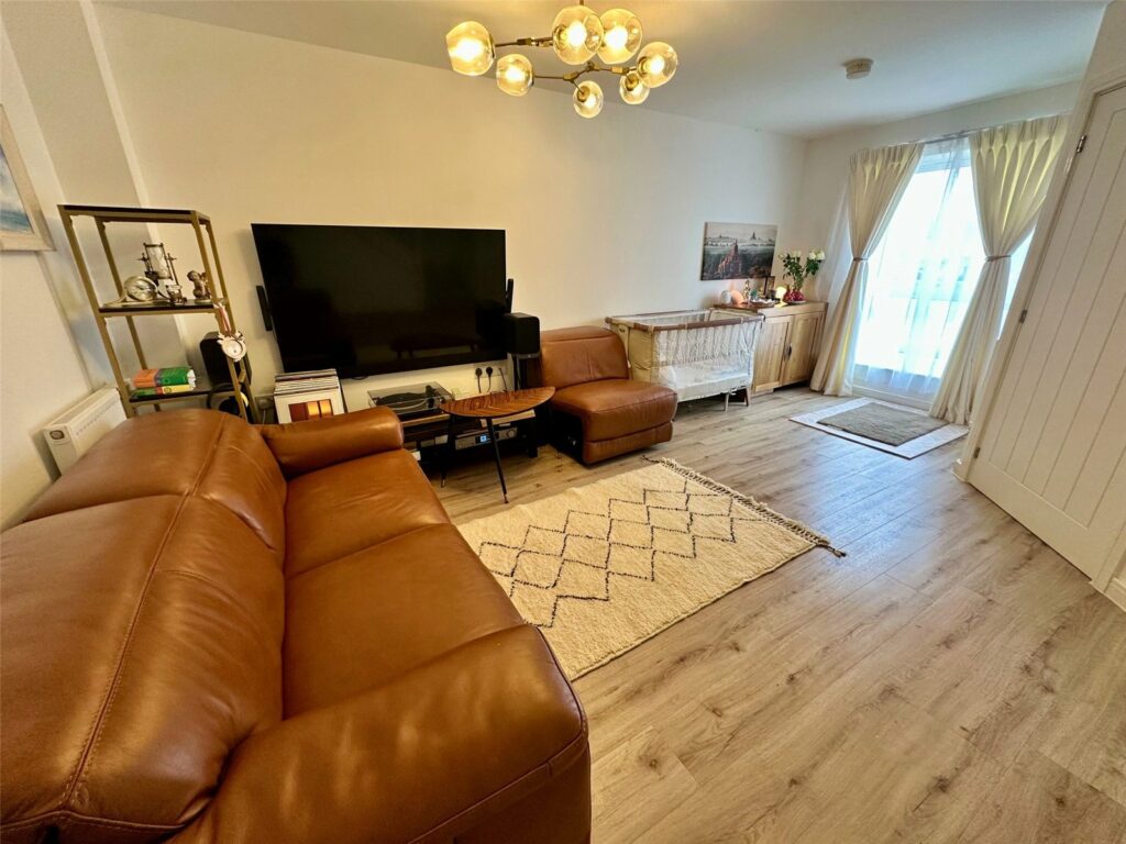 Property Image_11
