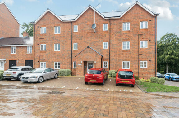 Masterson Close Image