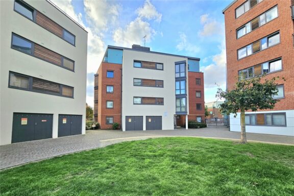 Southwell Park Road Image