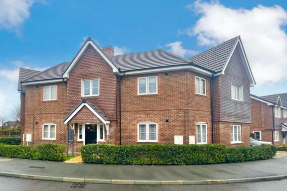 36 Carpenters Way Image